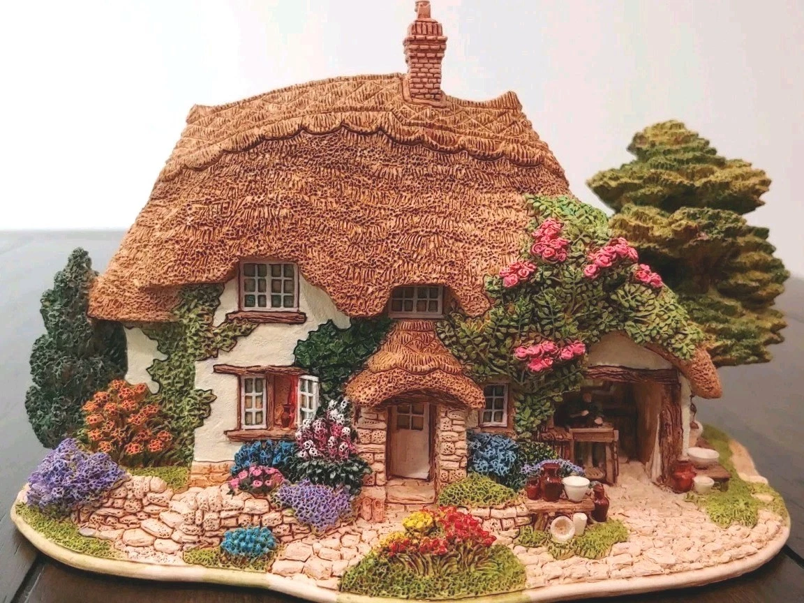 Lilliput Lane Collectible Villages & Houses | eBay