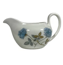 VTG Estate Wedgwood Ice Rose Fine China Creamer 1959-1987 EUC Made In England