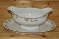 Haviland Head 142 Gravy Boat or Sauce Bowl and Underplate, 9 3/8"