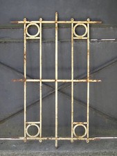 104 X 68 cm - Ancienne grille de défense de fenêtre, début XXème, fer forgé