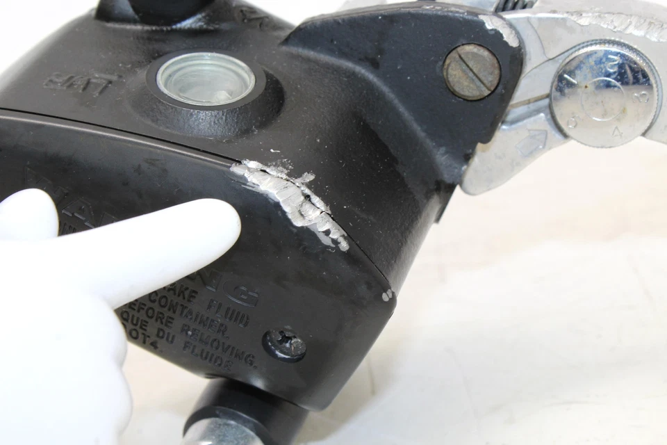 Kawasaki Vulcan S En650 2018 cilindro maestro de freno delantero Foto 3 de 4