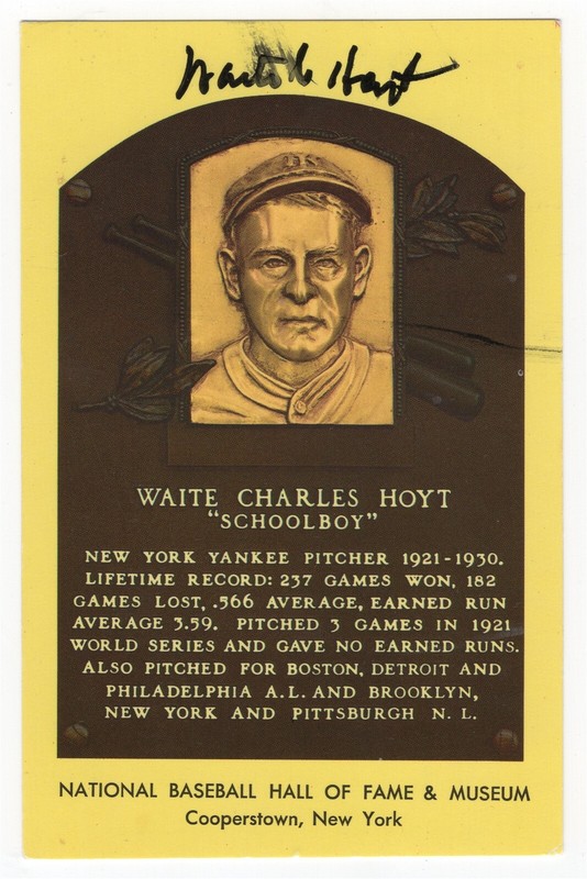 WAITE HOYT Signed HOF Plaque/Postcard PSA/DNA YANKEES HOF