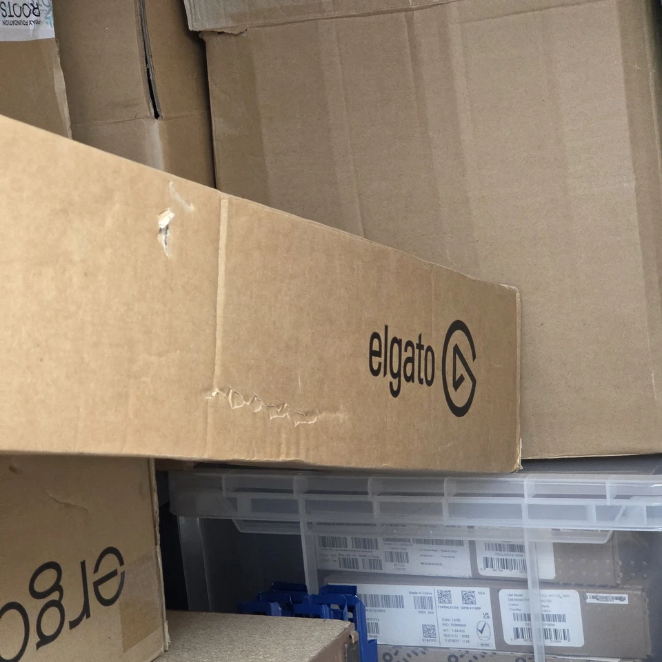 Elgato Green Screen, Portable, Collapsible Hydraulic 148cm x 180cm Model 10GAF9 - Image 2 of 4