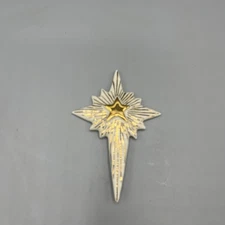 Belleek Pottery  Classic Nativity Star  4” H