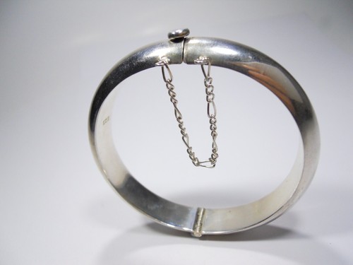 VINTAGE STERLING SILVER 925 HIDGE BANGLE 12mm BRACELET - Picture 21 of 21