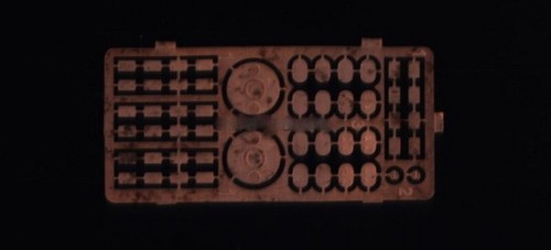 Amodel NA72009 Plastic model kit 1:72 FAB-9000 M54 (Soviet high-explosive bomb) - Picture 20 of 24