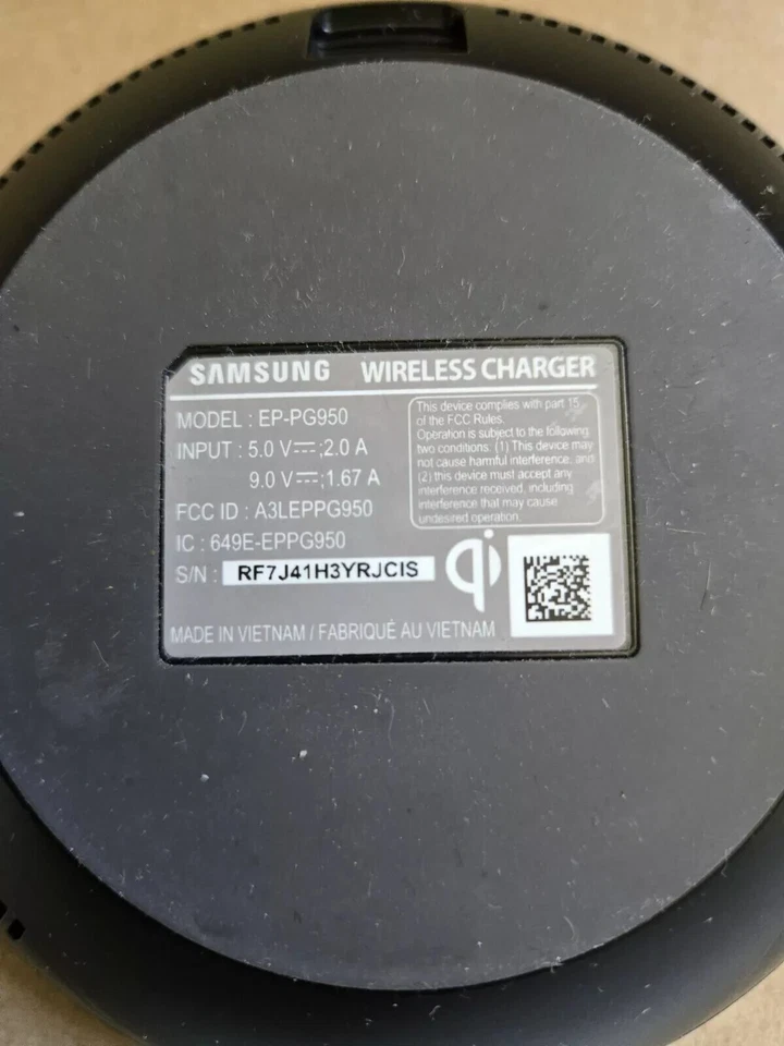 Беспроводное трансформируемое зарядное устройство Samsung Fast Charge EP-PG950 QI — (черное) без шнура - Изображение 3 из 3
