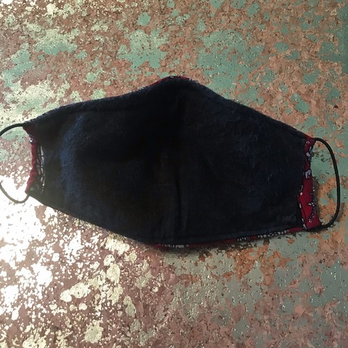 WOMEN’S RED AND BLACK COTTON BLEND WITH FELT BACK FACE MASK OSFM - Picture 6 of 11