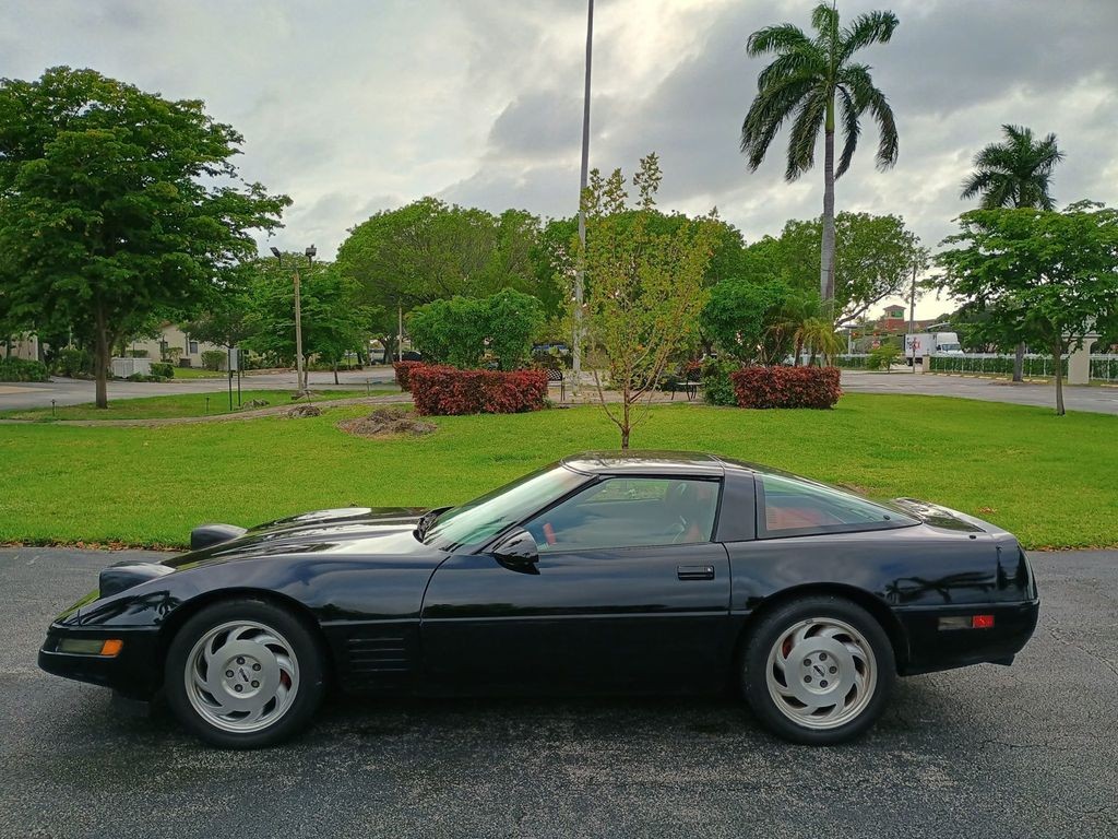 1993 Black Chevrolet Corvette   | C4 Corvette Photo 3