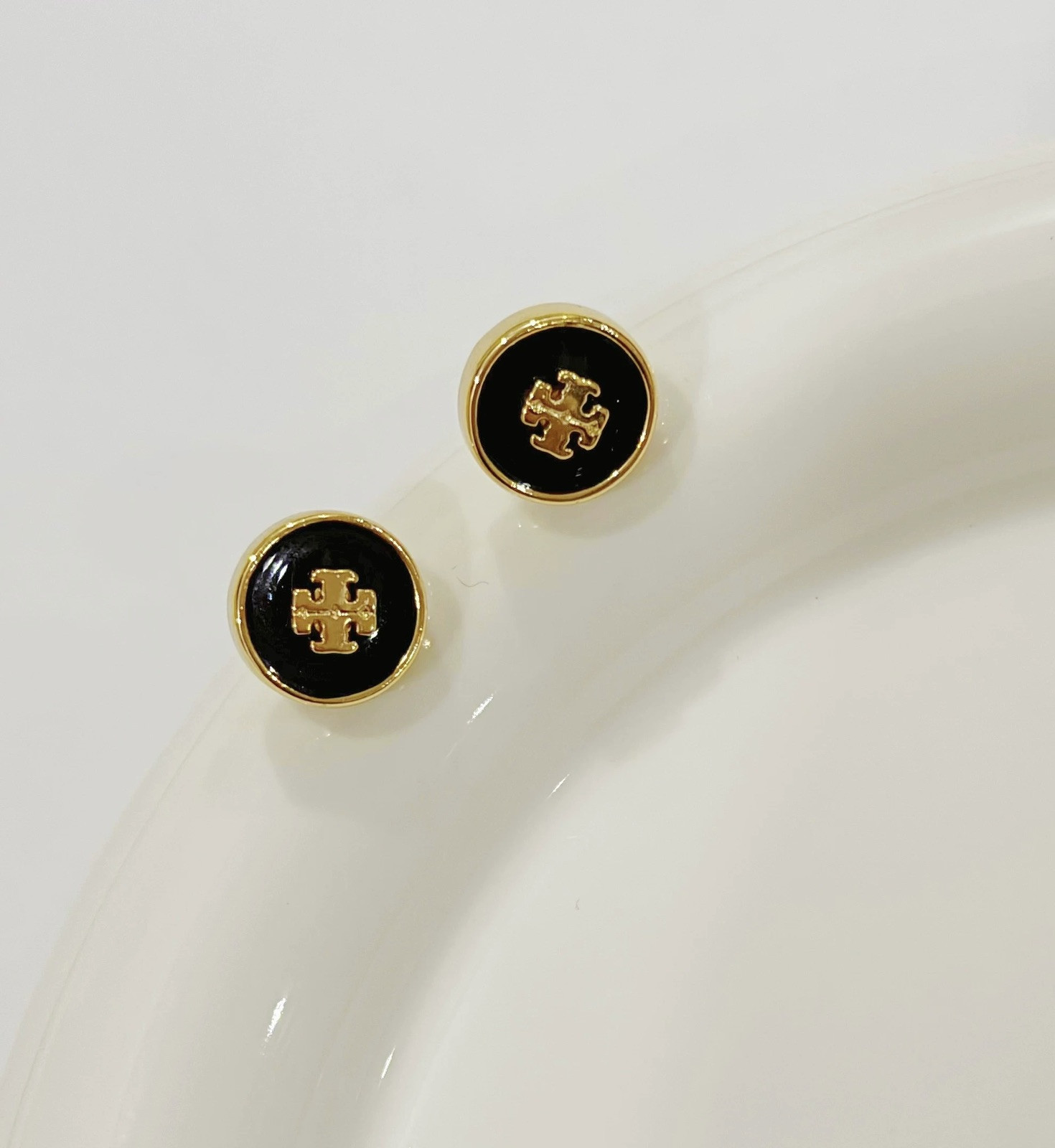 Tory Burch Classic Double T Logo Stud Earrings Black Elegant Simple  