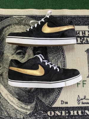 nike sb dunk black gold