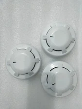 APOLLO ORBIS ORB-OP-42001-MAR OPTICAL SMOKE DETECTOR WITH BASE  3 PC LOT
