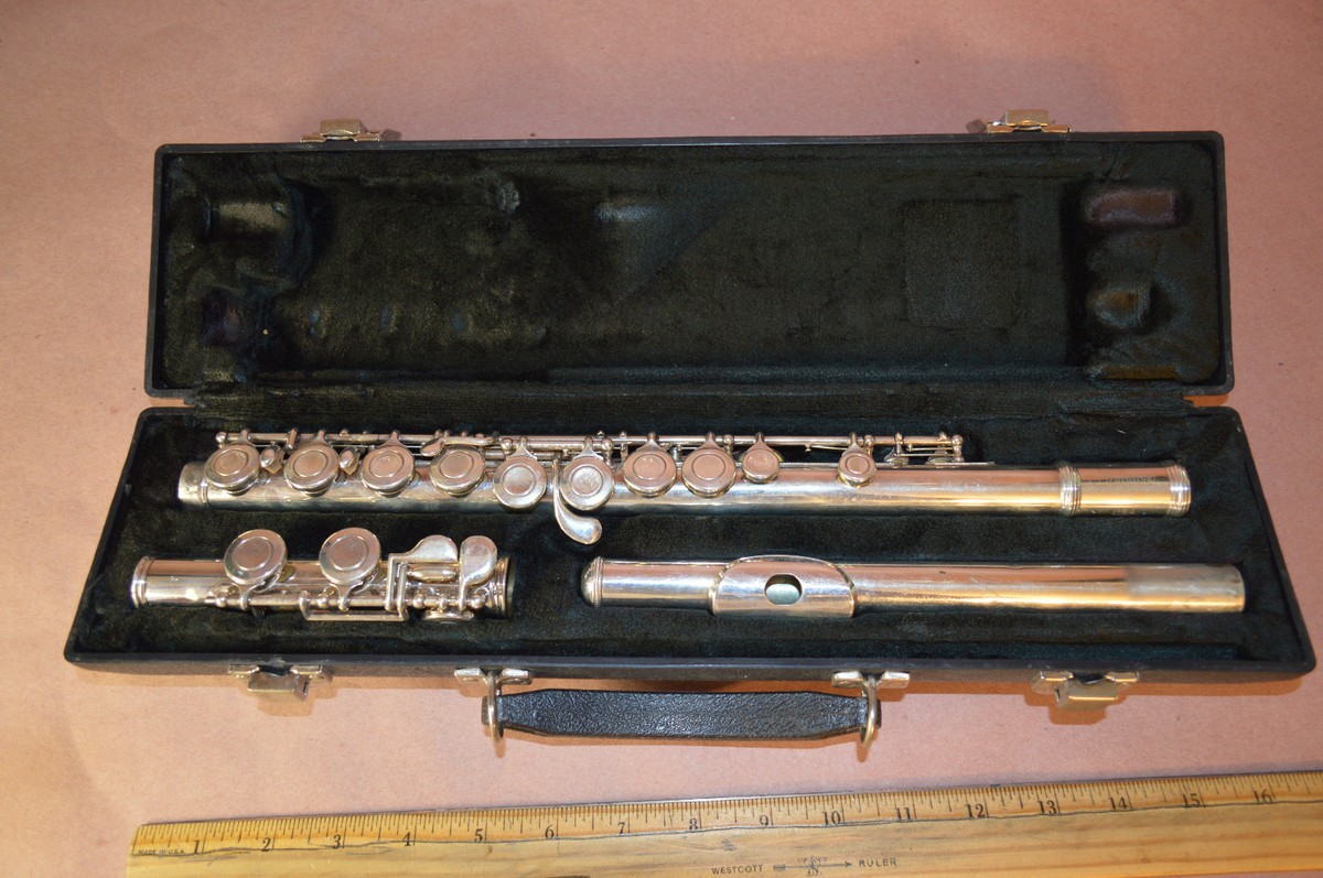 Armstrong Flute 104 w/ Case #1362 | eBay