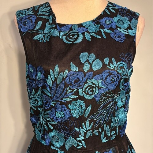 Tahari Floral lace Sleeveless swing Dress Size 8 - Picture 3 of 8