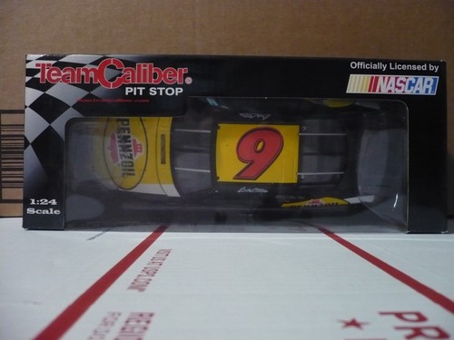 2004 Team Caliber Pit Stop Mark Martin Pennzoil - Picture 2 of 4