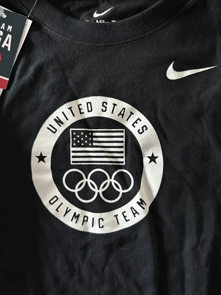 Camiseta Nike Equipo Olímpico de Estados Unidos; Niñas Juveniles XL; Negra; Logotipo del Equipo de Estados Unidos; Manga Larga Foto 3 de 4