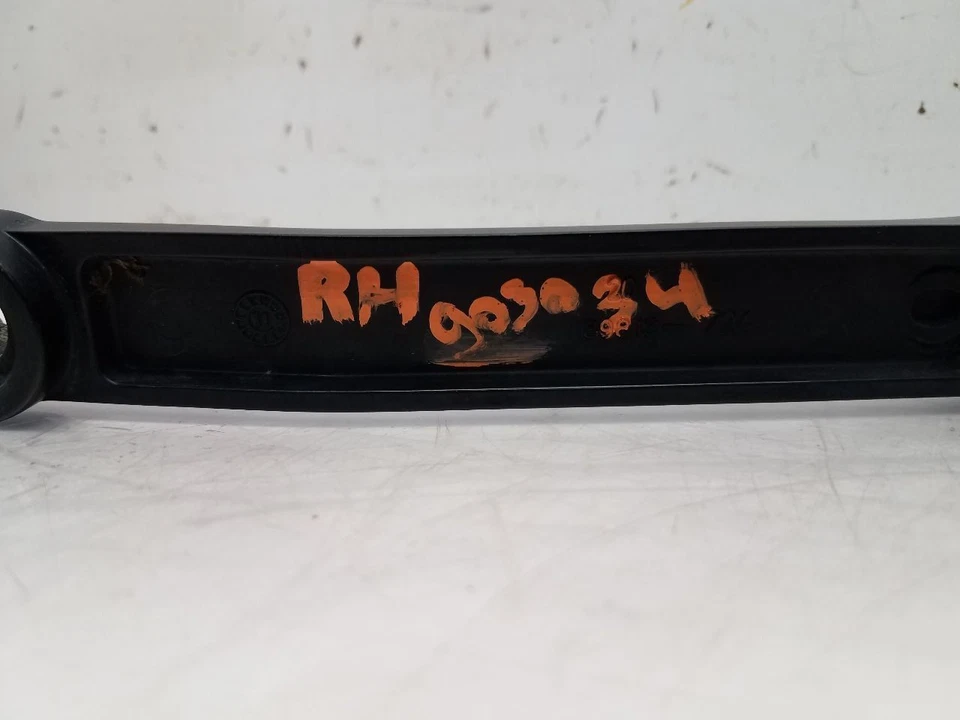 Brazo limpiaparabrisas derecho pasajero Ford Transit Connect 2012 Foto 3 de 4