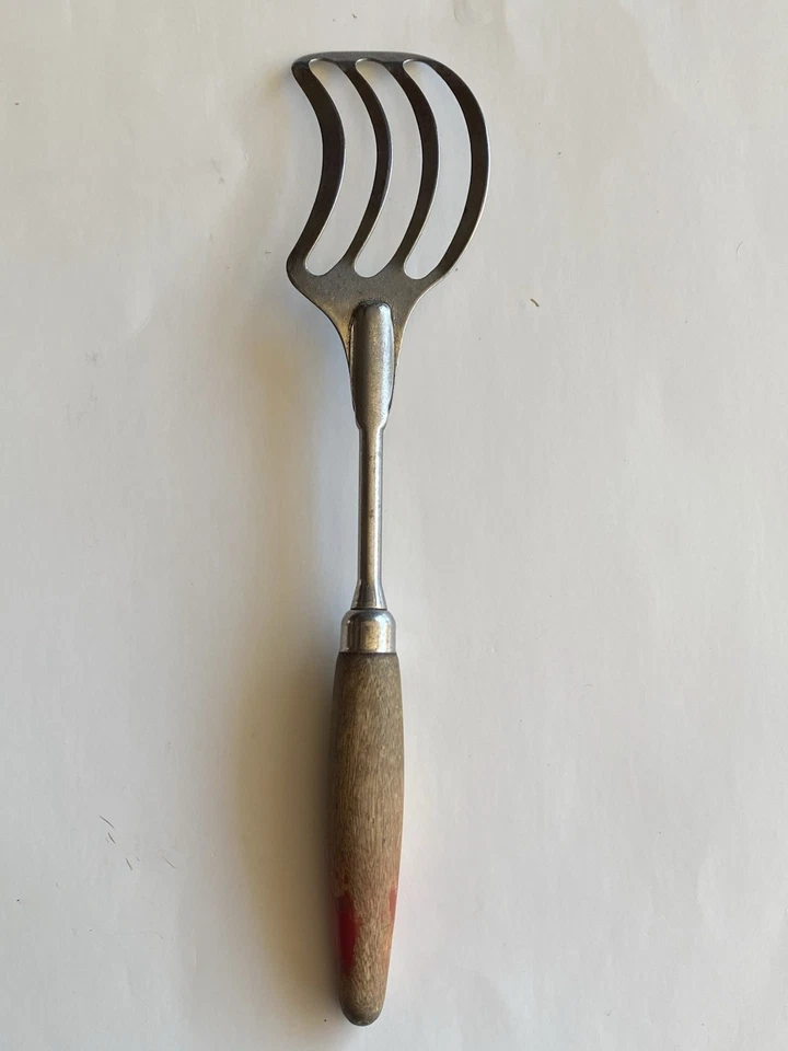 Vintage A&J Stainless Steel slotted fish turner spatula - Red Wooden Handle - Image 2 of 4