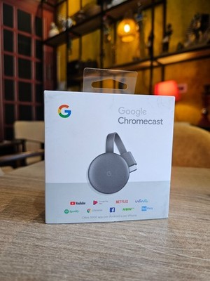 Google Chromecast 3rd Generation Media Streamer - Black (GA00439-IT)