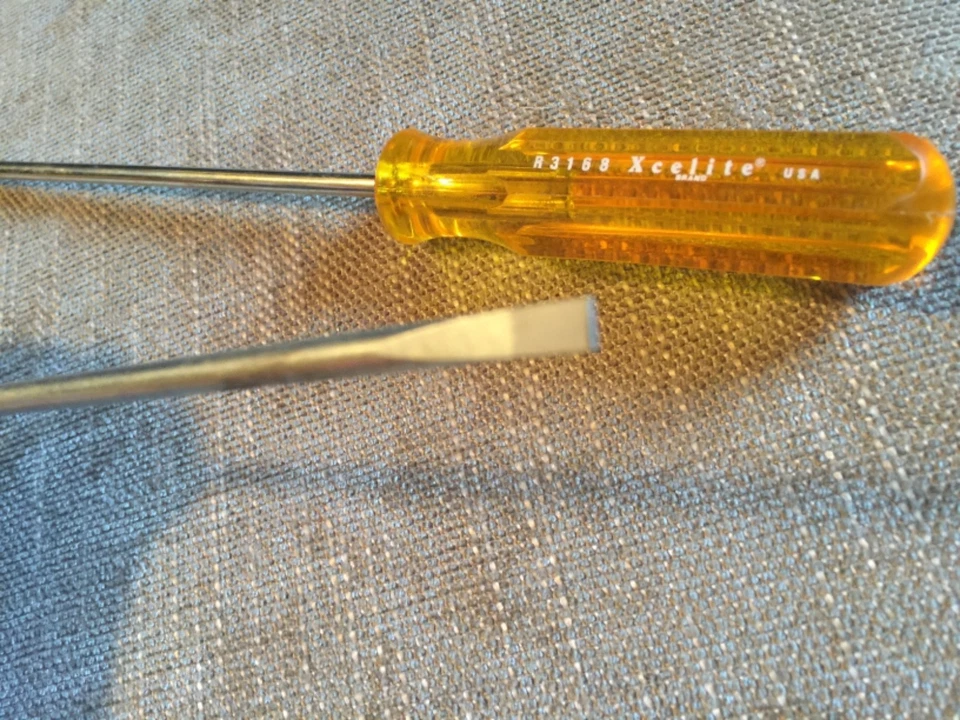 (2) Xcelite R3168 Slotted Round Blade Screwdriver 3/16" Head 8" Blade 11-5/8" L - Image 3 of 3