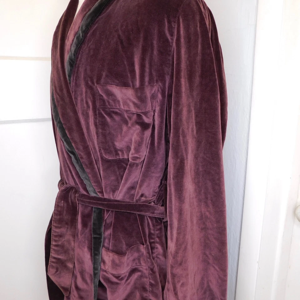 Vtg 1950 State O Maine Mens Burgundy Robe Velvet Smoking Jacket Belted Hefner - Image 2 of 4