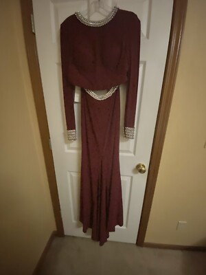 New! Rachel Allen 2-piece Beaded Wine in color long sleeve size