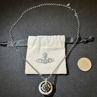 Vivienne Earth Globe Orb Pendant ネックレス Vivienne Westwood