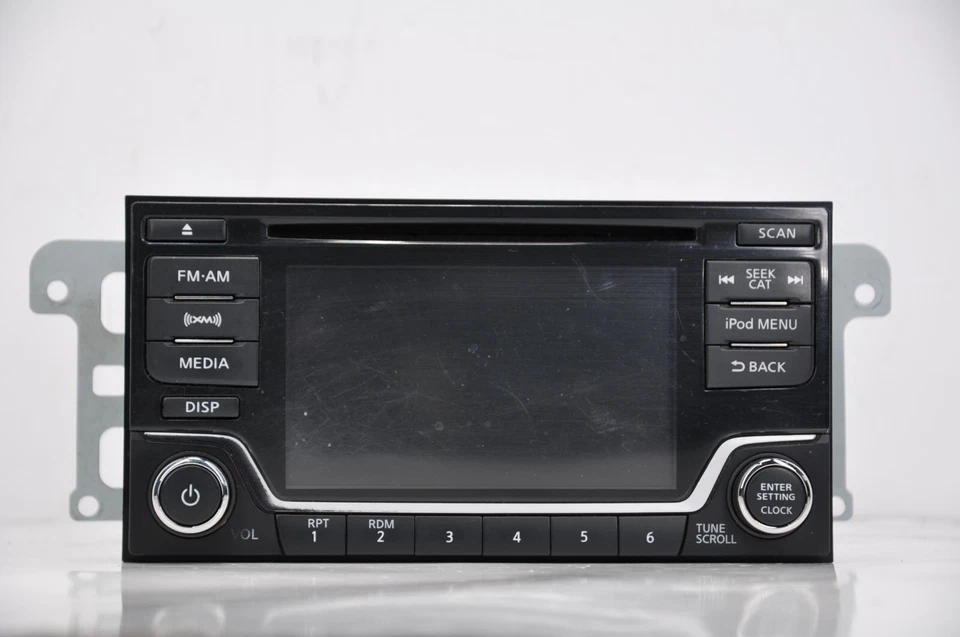 🚘✅ Nissan Frontier Sentra 2014 - 2017 CD único AM FM radio satelital 28185-4AF6A OEM Foto 2 de 4