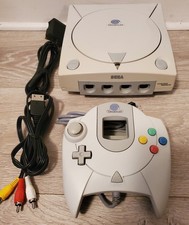 Sega Dreamcast Console complete with controller & all leads - Fully Working