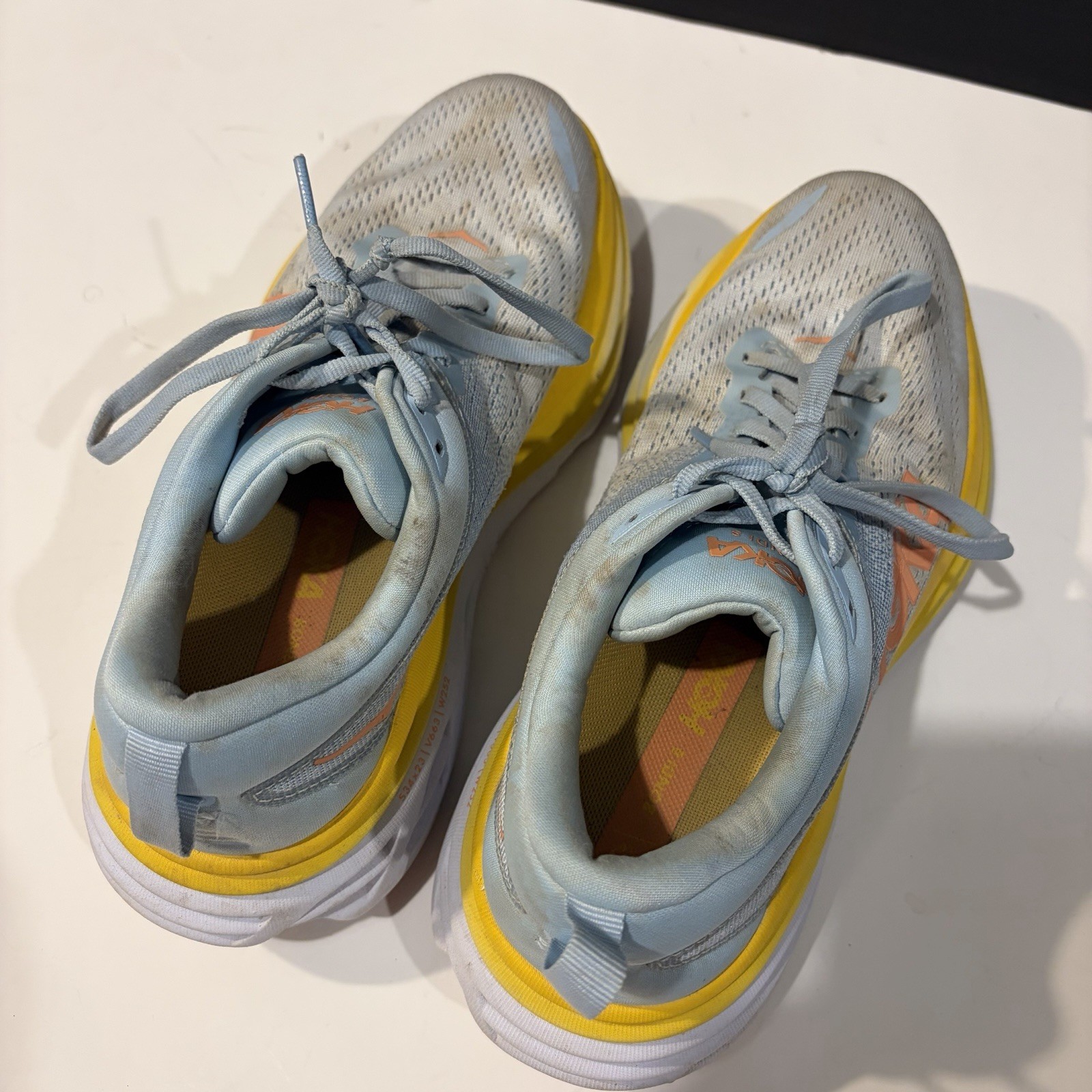 HOKA ONE ONE Bondi 8 Shoes Womens Size 8B Blue Yellow Max Cushion Road Running thumbnail 6