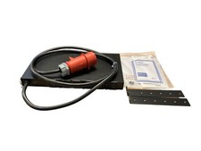 APC AP7526 Montaż w szafie PDU 1U 6x 10A/16A C19 Wyjście 1x wejście 32A 3PH 400v