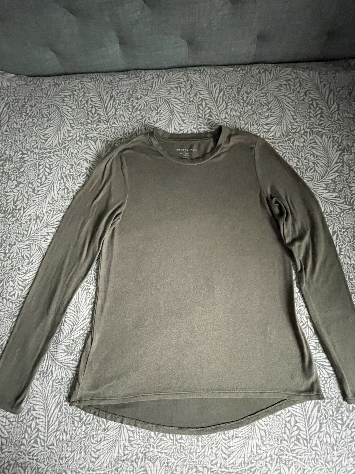 American Eagle Soft & Sexy Plush Pullover  Long Sleeve Shirt Small  Super Soft