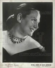 1954 Press Photo Gina Bachauer, pianist. - hpx13845