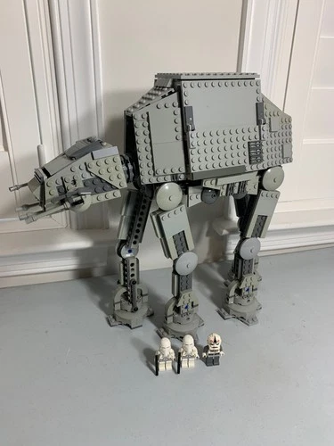 LEGO Star Wars AT-AT 8129 Walker Only 3 Minifigures Included Good Condition