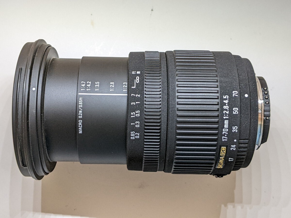Near Mint w/Hood] Sigma DC 17-70mm f/2.8-4.5 DC MACRO Lens For