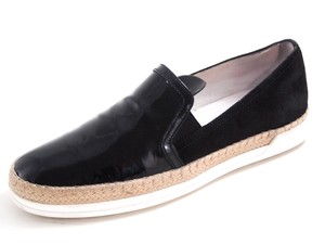 tods slip on