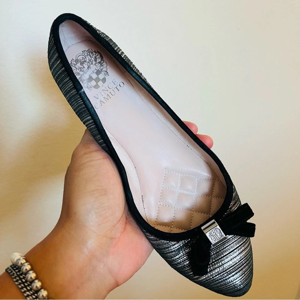 Vince Camuto Women's Gray/Black Bow Tie Flats Size 7M - Image 2 of 4