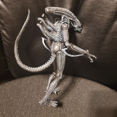 NECA Aliens Blue Warrior Xenomorph Loose Action Figure