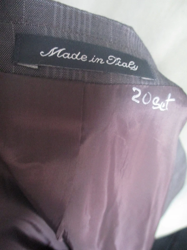 Traje Faconnable Usado en Excelente Condición Marrón Gris Cuadros Recientemente Moderno Dos Piezas 37x31 54 42R Foto 3 de 4