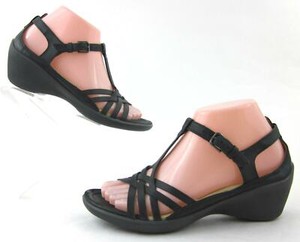 ecco sandals t strap
