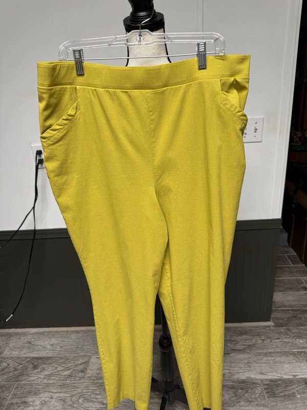 NWOT Wynn Layers Yellowish Green Straight Leg Pants W/Pockets Sz 16W Tall