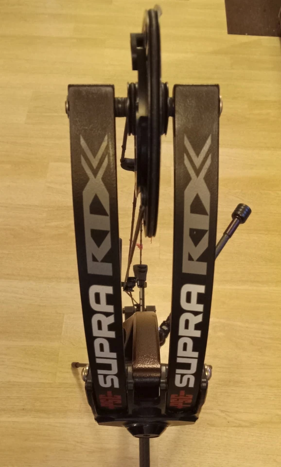 Arco compuesto PSE Supra RTX 37 RH 60 libras Foto 2 de 4