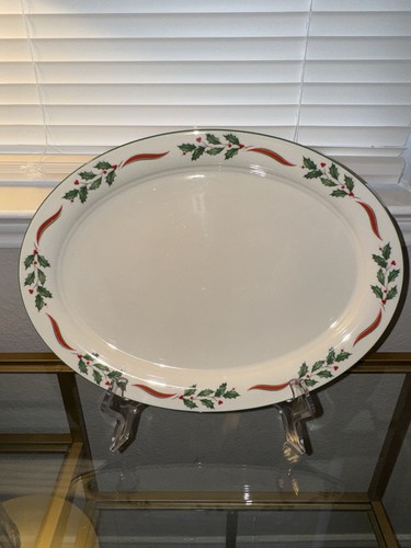 Lenox Country Holly - Oval Serving Platter, 14" - Picture 1 of 3