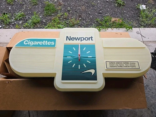Rare Vintage Newport Wall Hanging Cigarette Clock Sign In Box