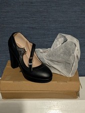 Women's High Heel Shoes Size 2. Show Shoes With 3 Inch Heel Brand New Never Worn