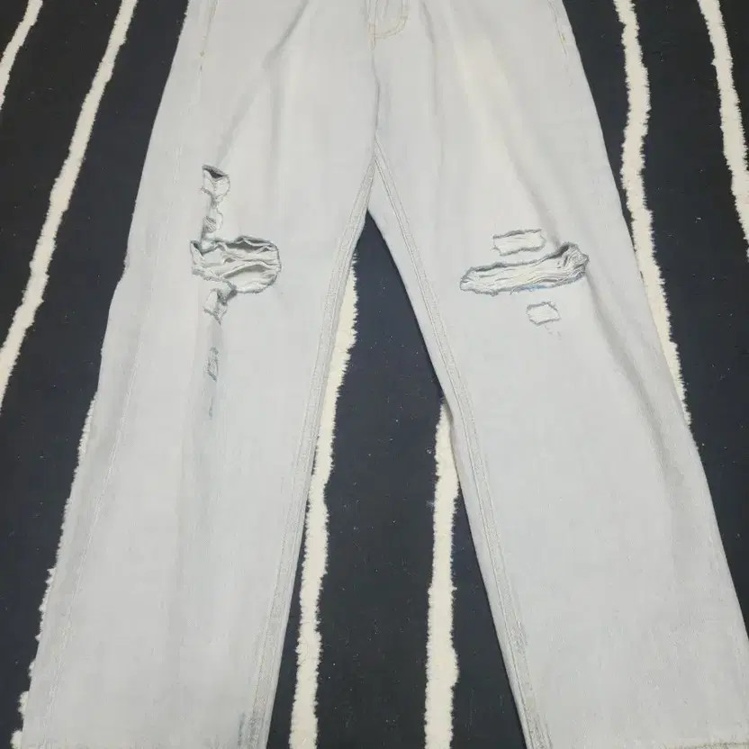 Hugo Boss Blue 340 Jeans Lt Blue 33/32 thumbnail 2