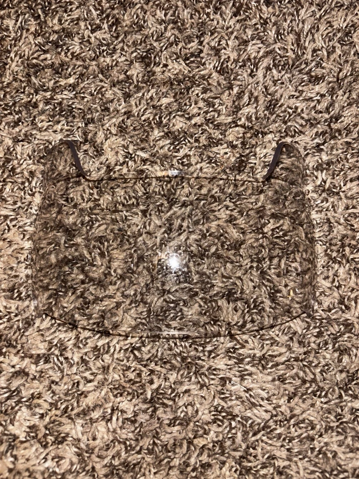 5 Oakley Football Visors (4 clear and 1 Prism) and 2 sets of clips - Image 2 of 4