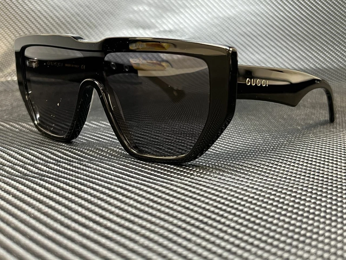 Louis Vuitton Flower Edge Square Sunglasses Black Plastic. Size E