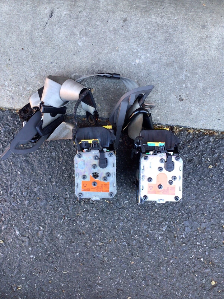 Audi A5 cupé-cinturones de seguridad delanteros ambos lados 2009-2010-2011-2012 Foto 3 de 4