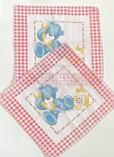 Teddyb&auml;r mit Telefon Baumwolldruck Servietten/Taschent&uuml;cher 2er Set. 24cm x 25cm